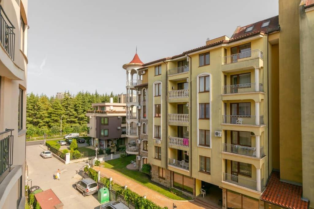 Avalon Appartament Da Lary Sunny Beach Eksteriør billede