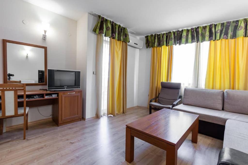 Avalon Appartament Da Lary Sunny Beach Eksteriør billede